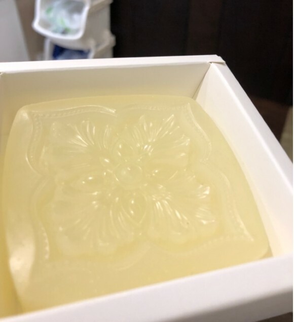 Handmade Silicone Soap Mold Essential Oil Soap Embossed Leaf Petals Pattern