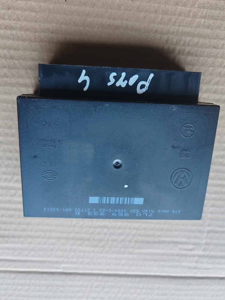 PORSCHE CAYENNE 955 CD CHANGER UNIT 7L5035111 2003