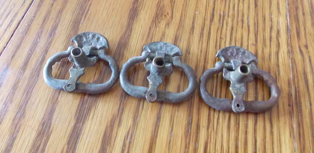 Vintage Furniture Pull / Drawer Handle (1 pull) (PR14)