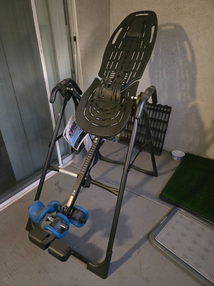 Teeter Hang UPS EP-560 Inversion Table With Back Pain Relief Kit