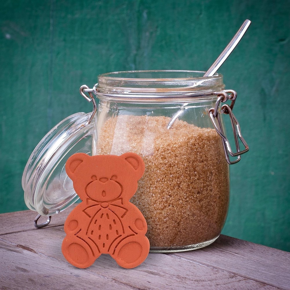 Light Brown Sugar Saver - Essential for Keeping Baking Supplies Moist