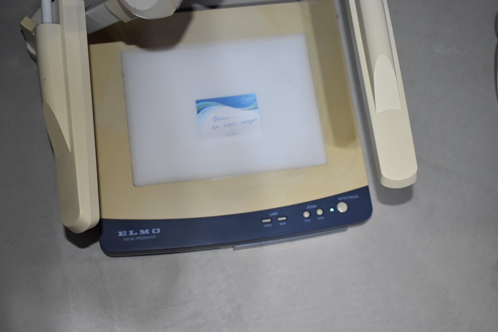 Elmo EV-4400AF Visual Presenter Zoom Overhead Document Camera BROKEN NOT WORKING