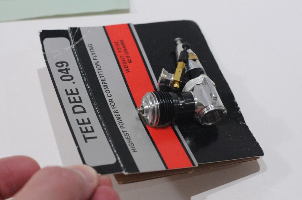 COX TEE DEE 0.49 R/C PLANE ENGINE NEW