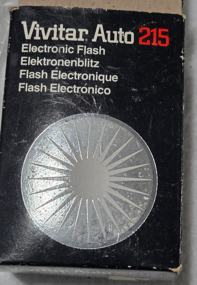 Vivitar Auto 215 Flash