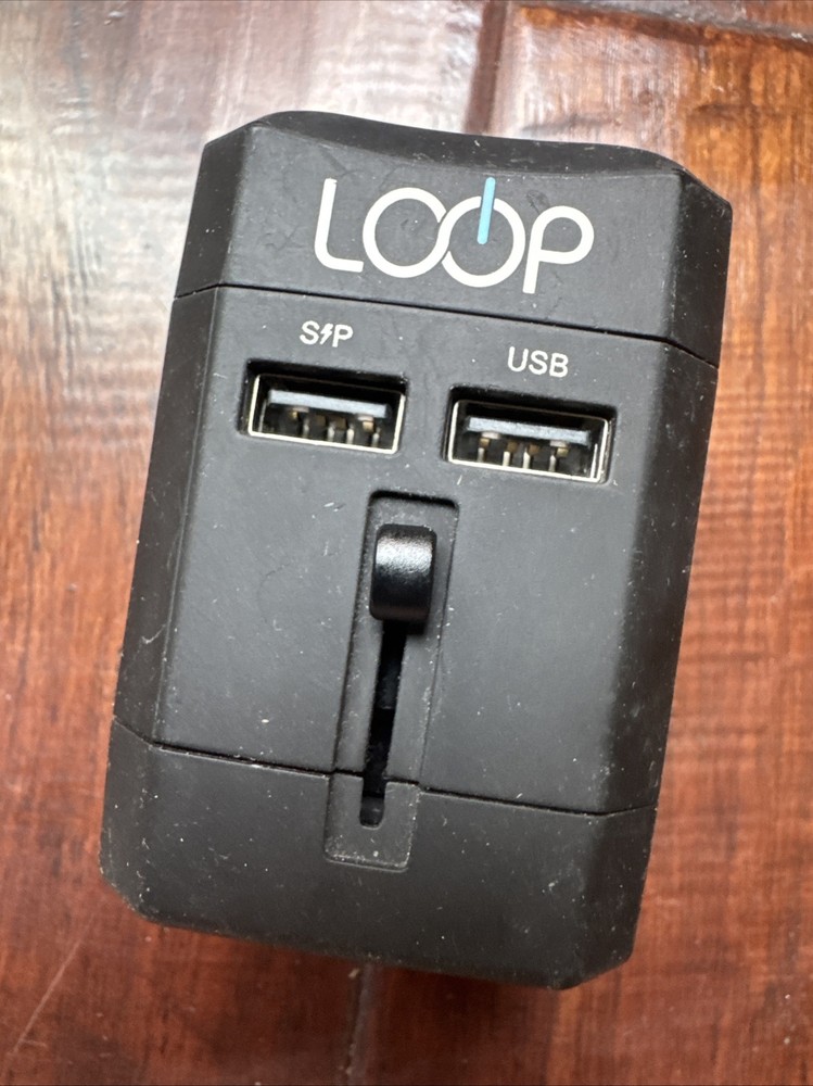 Loop LE-TA01 World Travel Adapter Plug Universal Converter