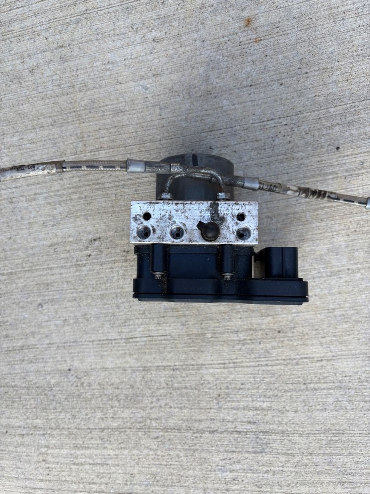 ** Indian Motorcycle ABS control module / pump ** 1911761 **