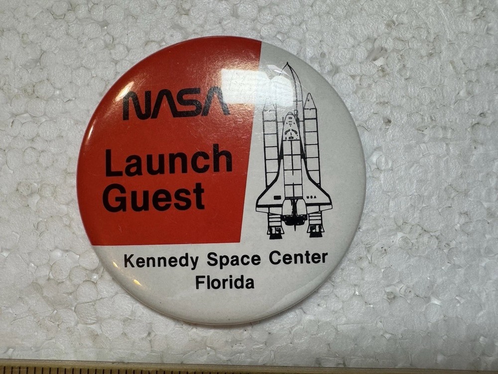 NASA Space shuttle LAUNCH GUEST BUTTON - Red