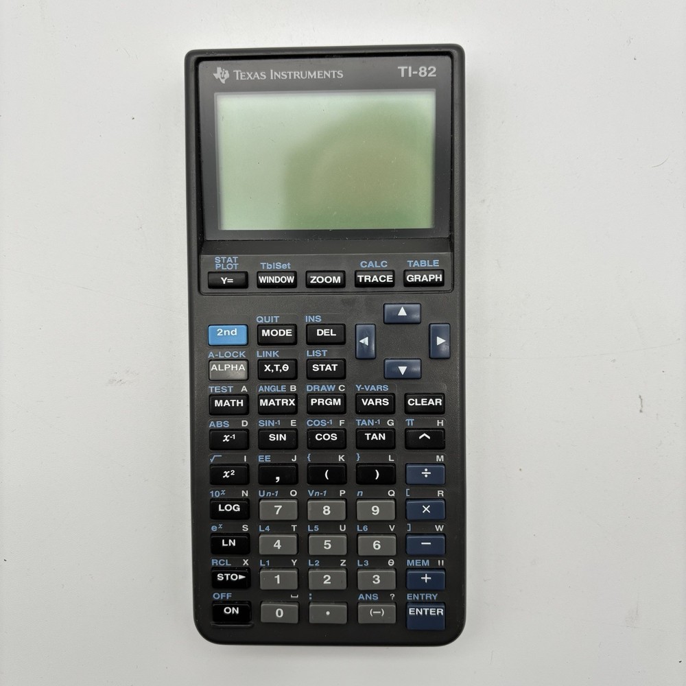 Texas Instruments TI-82 Graphing Calculator Tested Works.