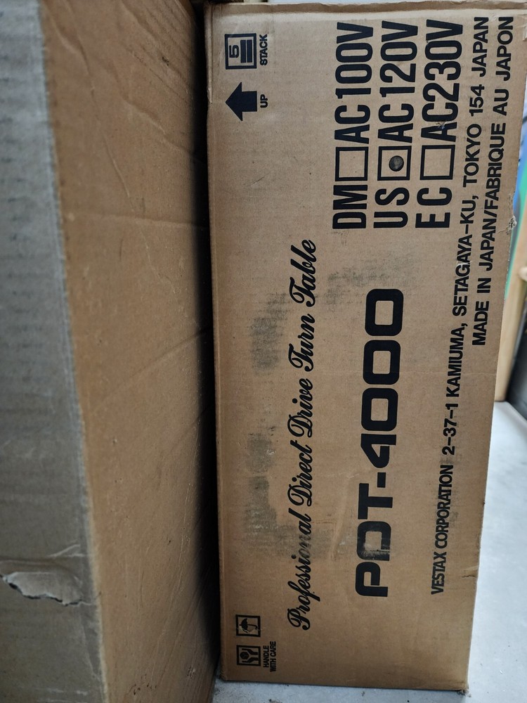 Vestax  direct drive turntable PDT-4000