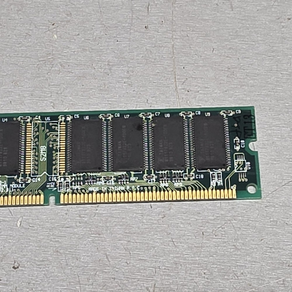 IBM 32MB 168-Pin SDRAM DIMM Desktop RAM Memory