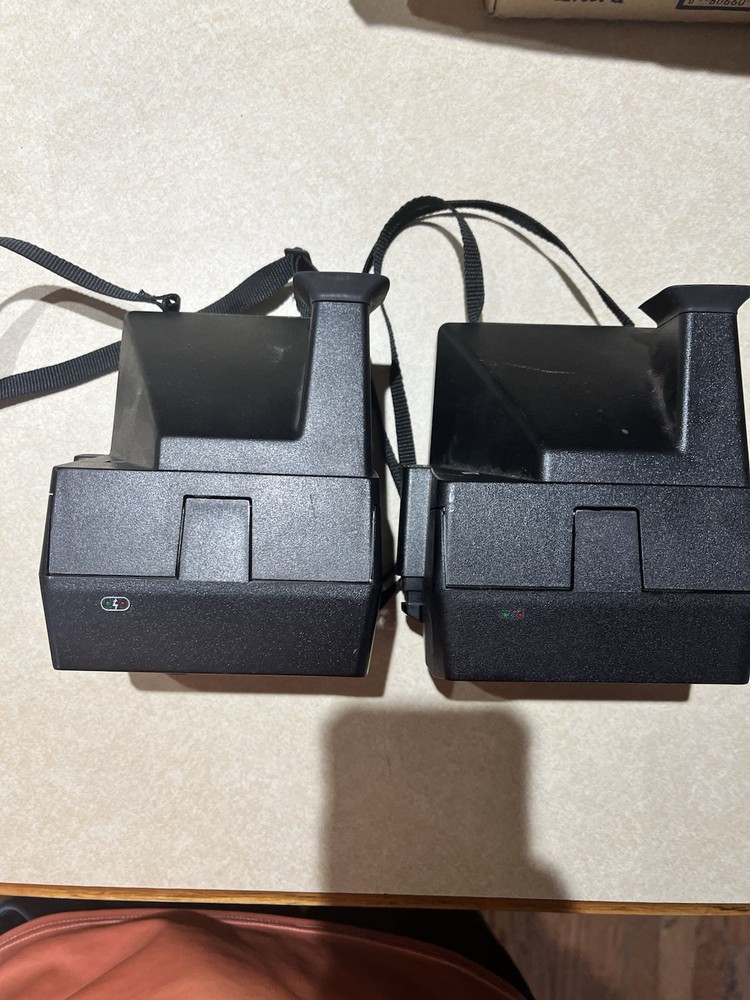 Polaroid Sun 600 LMS & Polaroid One Step Flash Untested