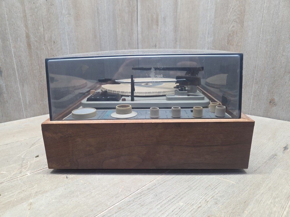 KLH Model Twenty Turntable