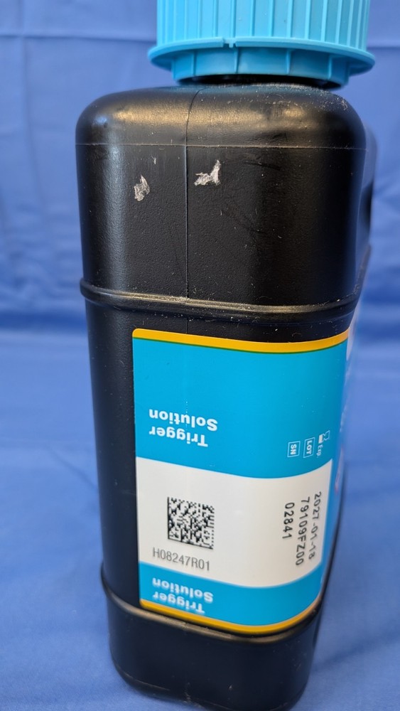 Abbott Alinity 975mL Trigger Solution P/N# 06P1170