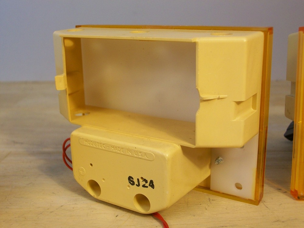 Three Harris analog - VU METERS - + 2 extra faceplates, from Medalist 12 console