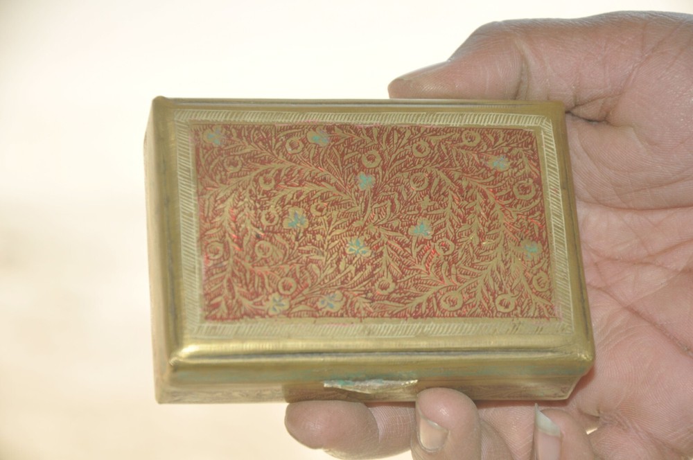 Vintage Brass Engraved Handcrafted Red Lacquer Work Cigar/Cigarette Box