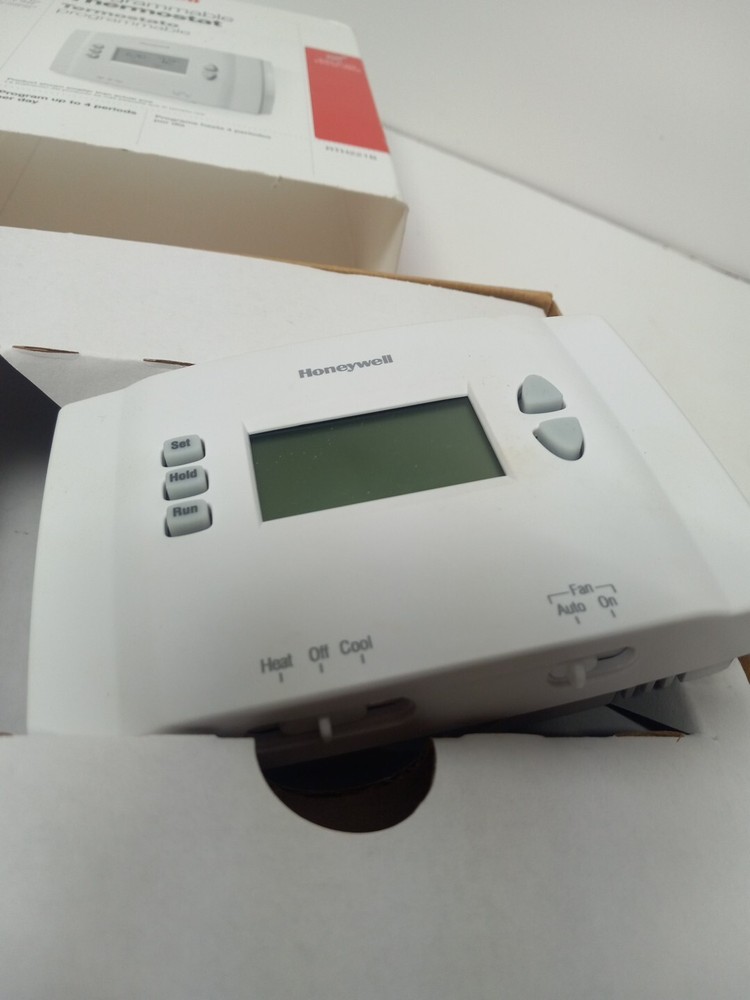 Honeywell Home RTH221B Programmable Thermostat White