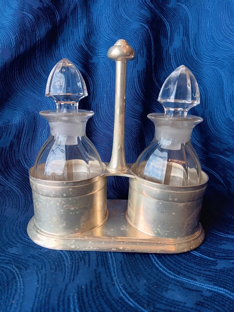 Vintage Reed And Barton Silver Cruet Set