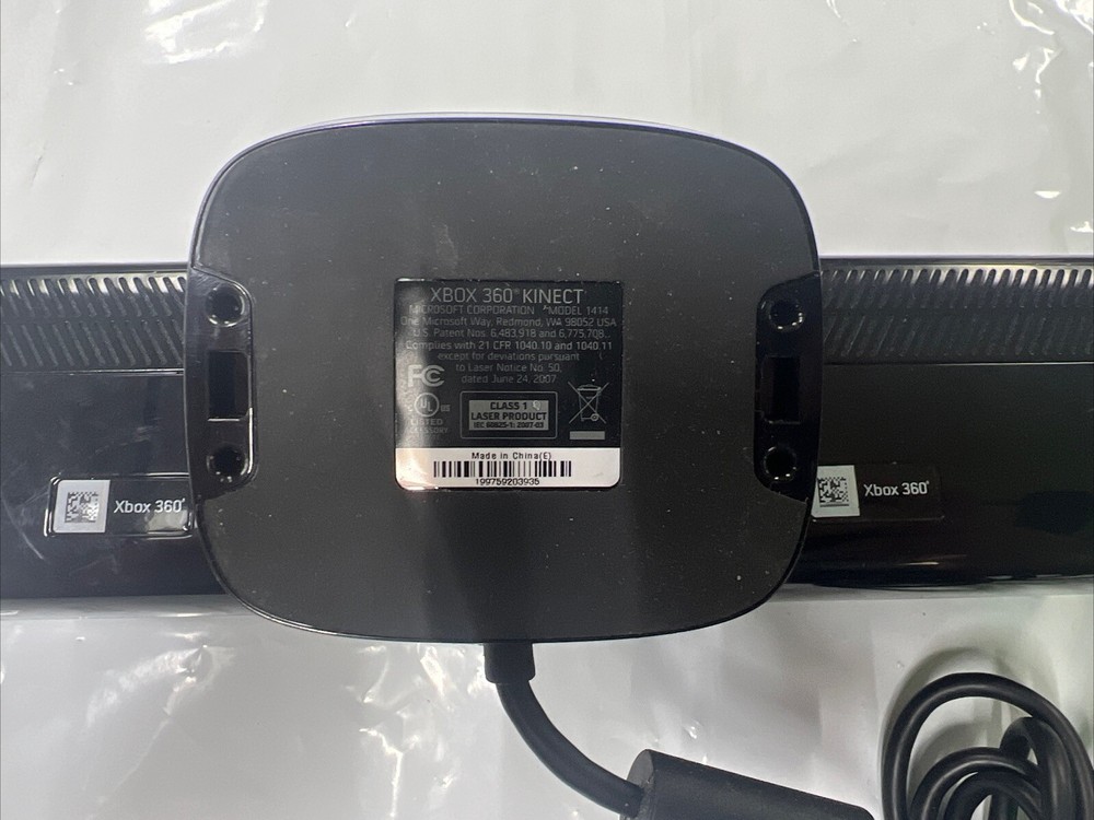 Microsoft Xbox 360 Kinect Sensor - Black