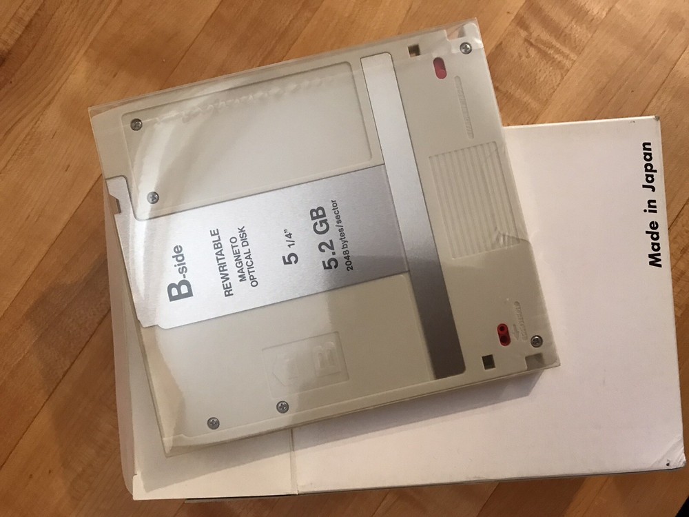 NEW Unbranded5.25" 5.2GB 2048 Bytes/sector Rewritable Optical Disk (5 Disk Pack)