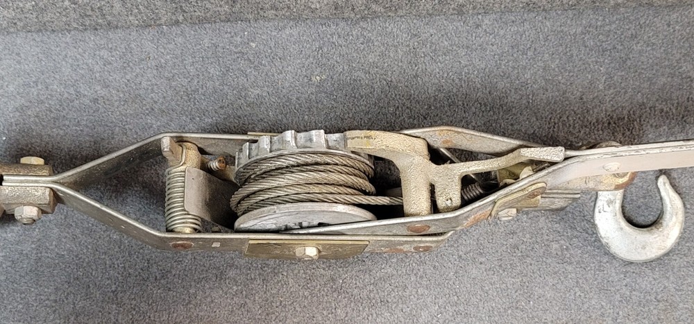 Winch Puller Come Along Power Pull 144S-6 1 Ton 12' Cable Length Used