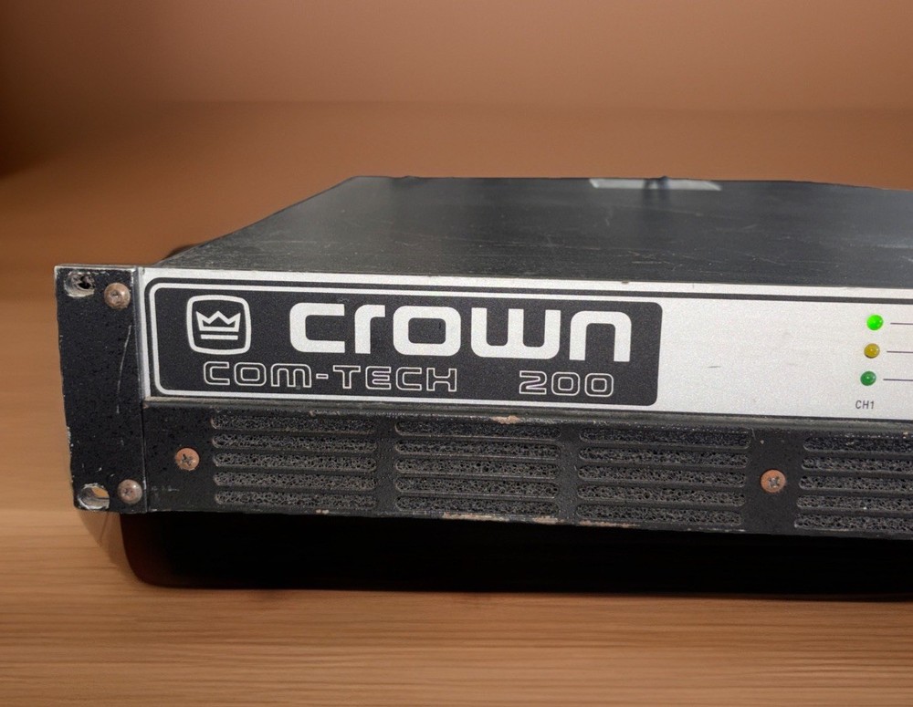 Crown Com-Tech 200 amplifier. Powers On Untested