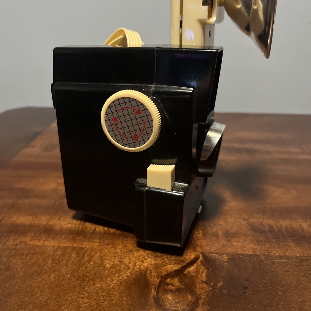 Vintage Imperial Debonair Camera Model 810, With Flash Unit - Untested