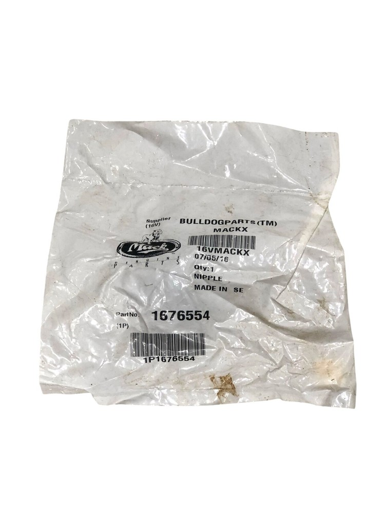 Mack 1676554  Coolant Filter Nipple