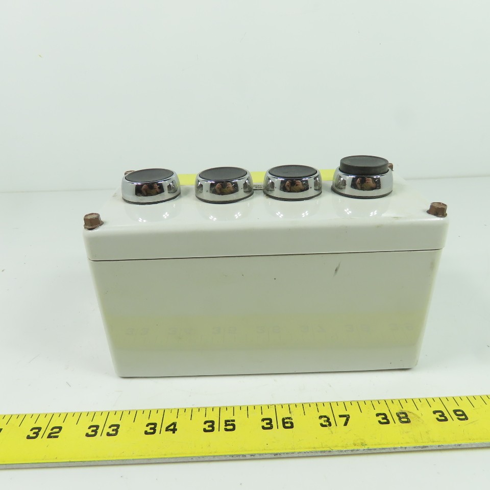 4-Button Push Button Control Station Box 6-1/4"x 3-1/4"