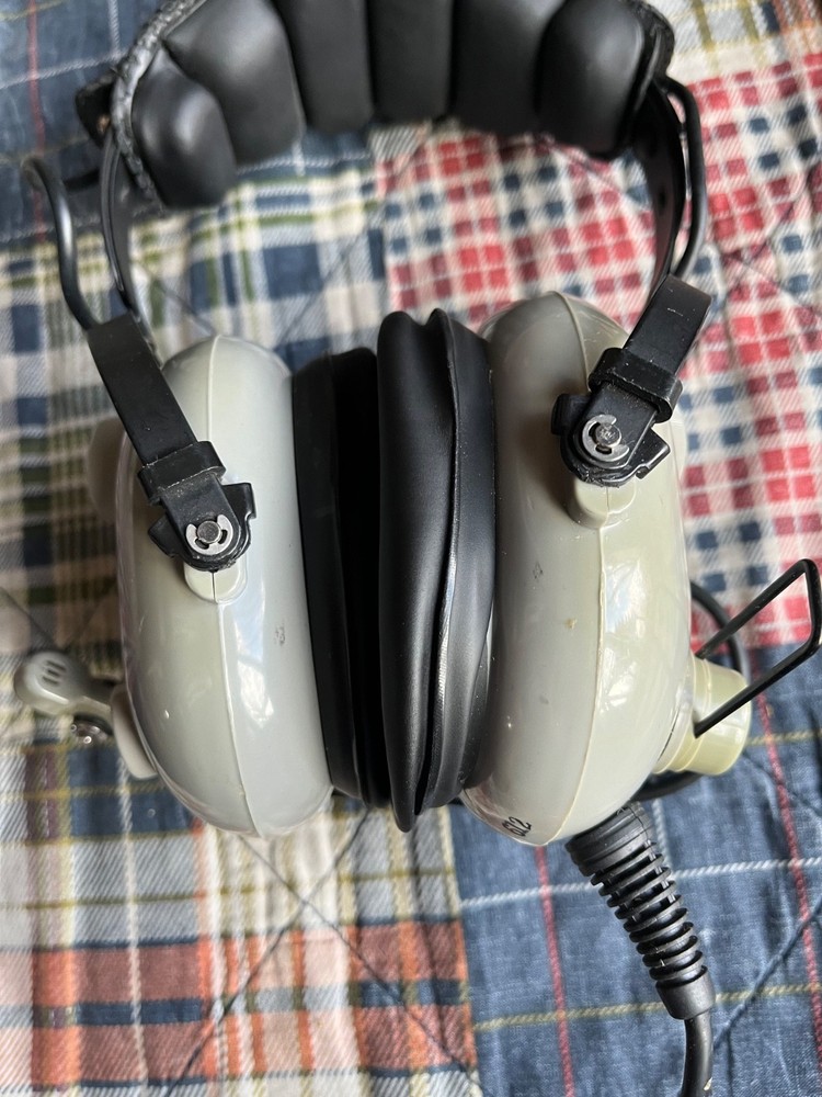 Softcomm Silver Edition C-60 Aviation Pilot Headset