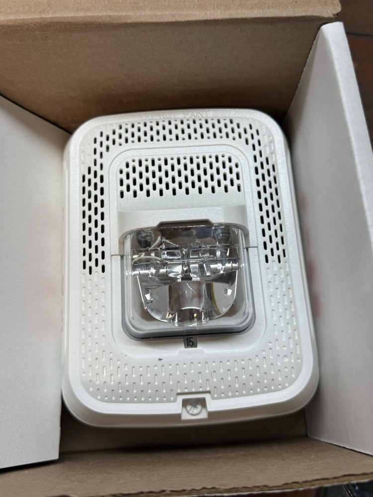 System Sensor SPSWL Wall Mount Speaker Strobe - Clear Lens, White New