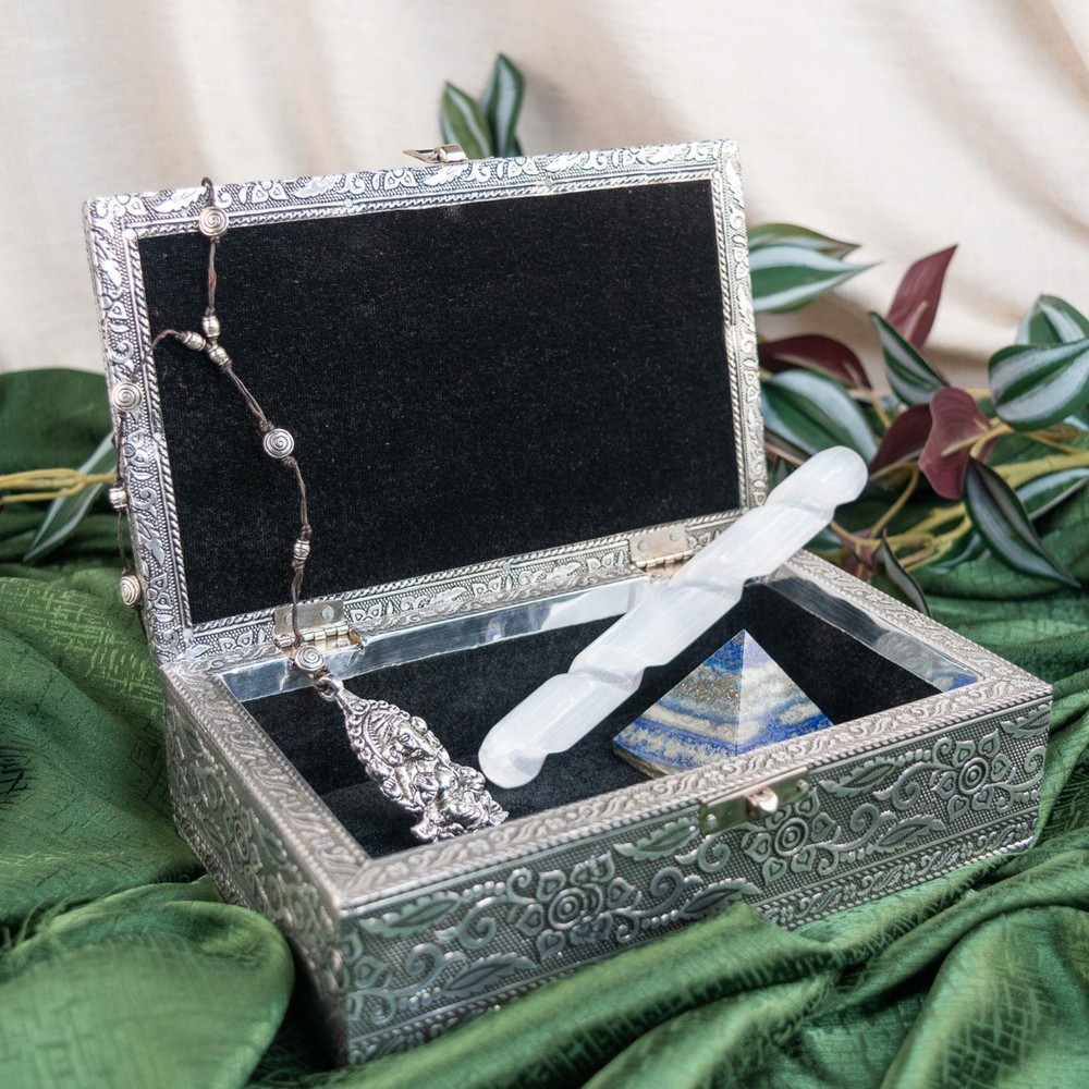 Silver OM Box