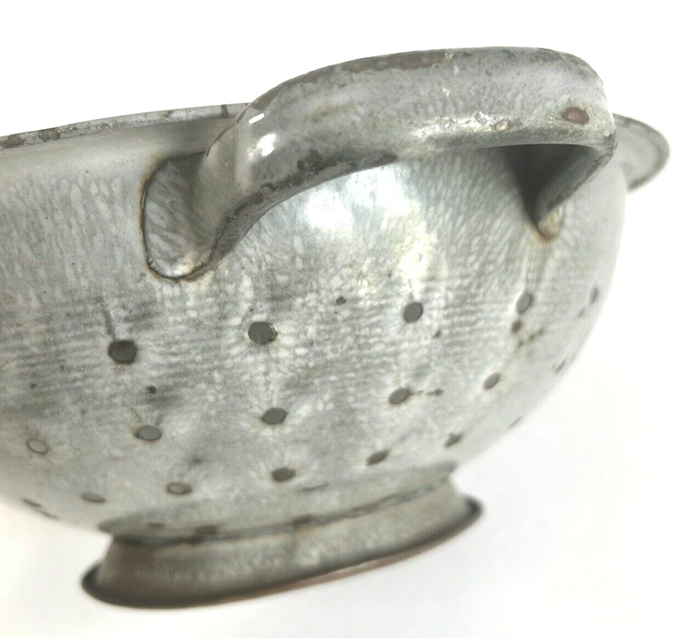 Vintage Rustic 10" Footed Enamelware Colander Strainer Farmhouse
