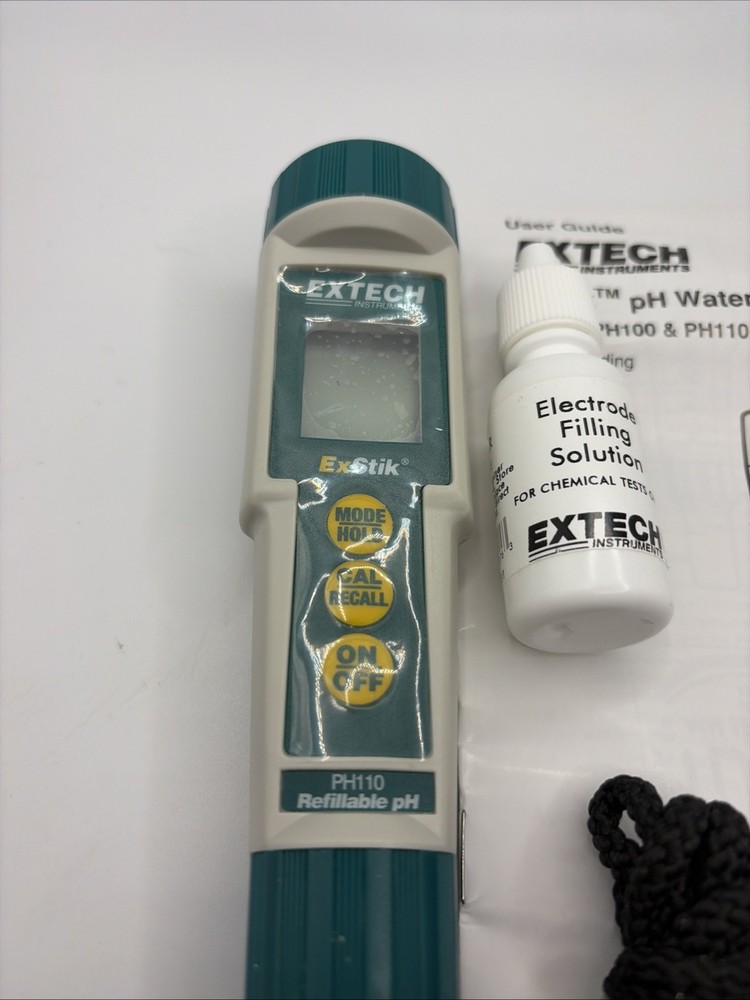 New Open Box- Extech PH110 Waterproof ExStik pH Meter