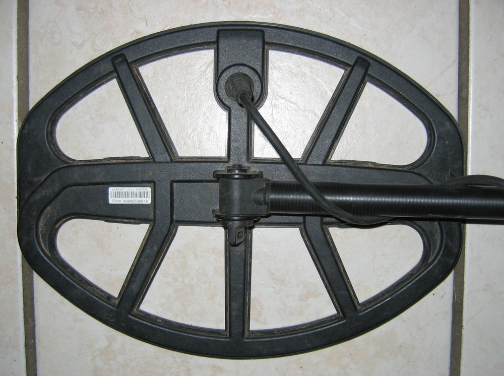 Minelab Vanquish 540 Metal Detector