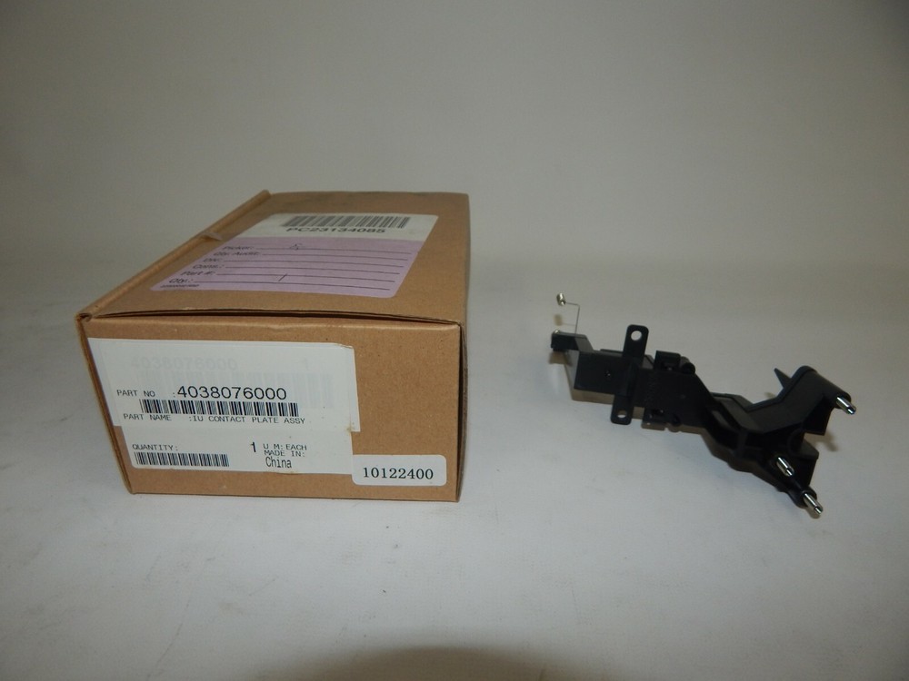 Genuine Part # 4038076000 IU Contact Plate Assembly New