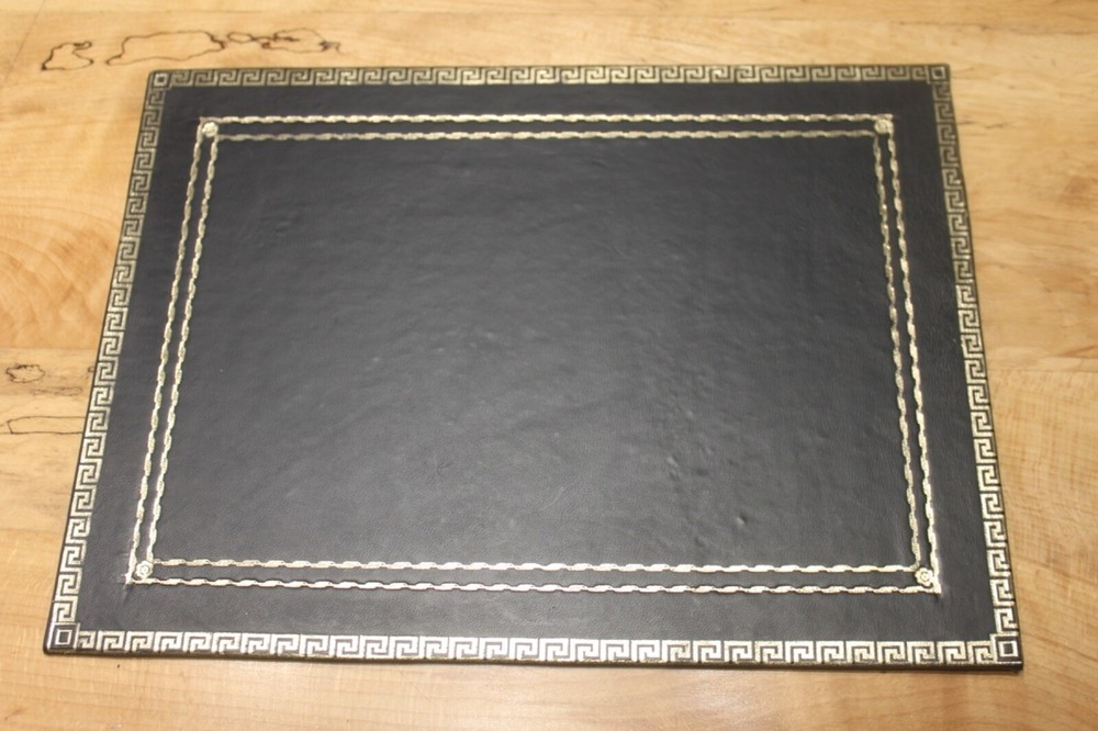 Genuine leather desk pad for computer/laptop/tablet