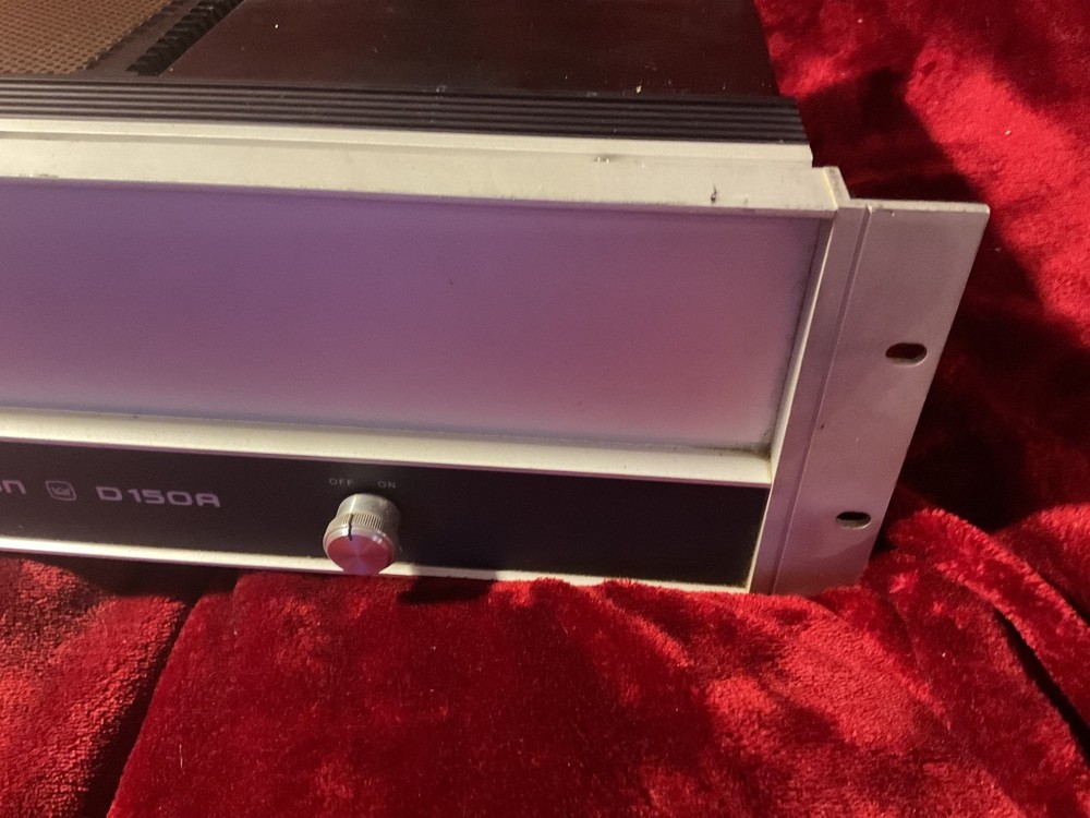 crown d150a classic power amp great cosmetics tested works
