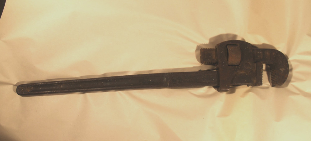 Vintage Wallworth Stillson 24 inch Adjustable Pipe Wrench