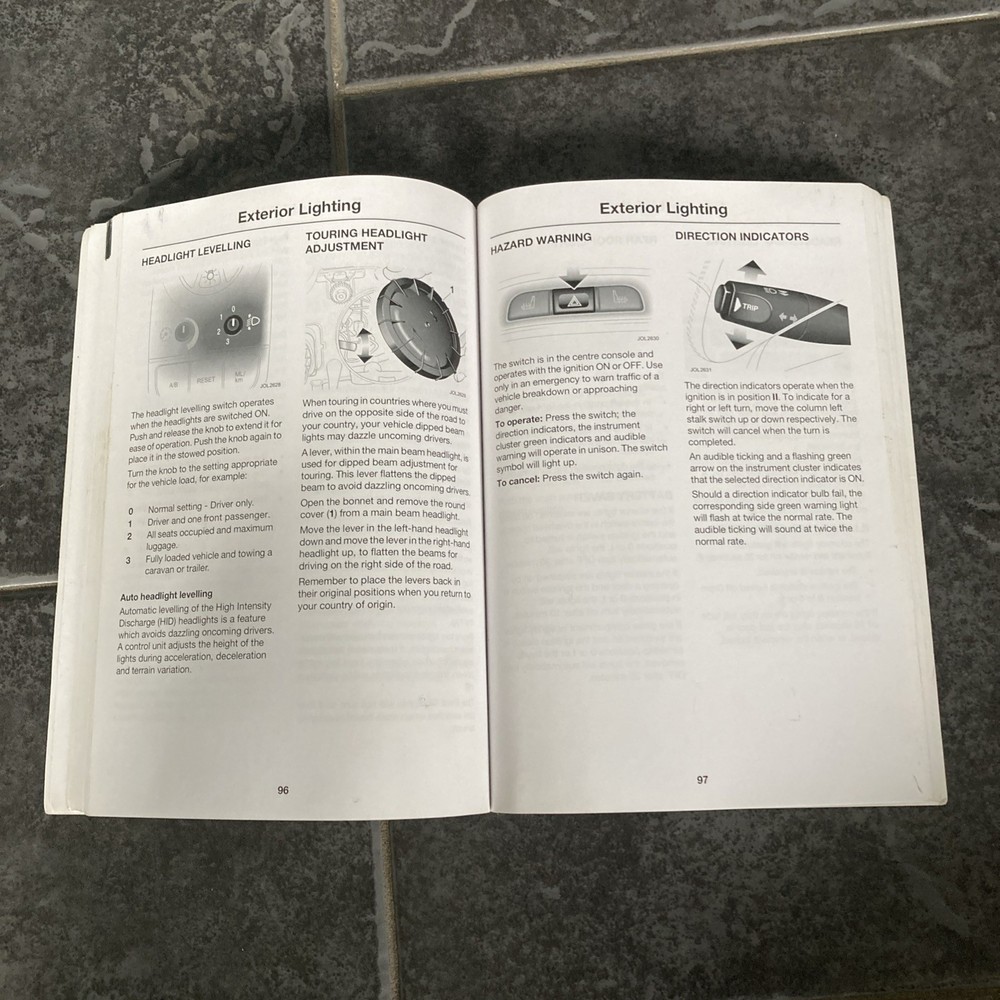Jaguar X - Type Owners Handbook