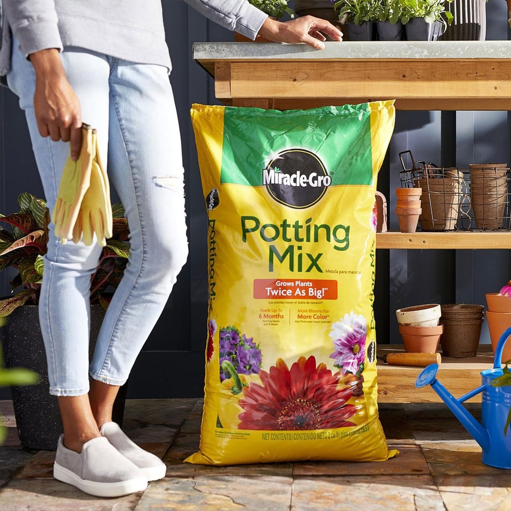 Miracle-Gro 2 Pack Potting Mix, Container Plants, Flowers, Vegetables, 2 Cu Ft