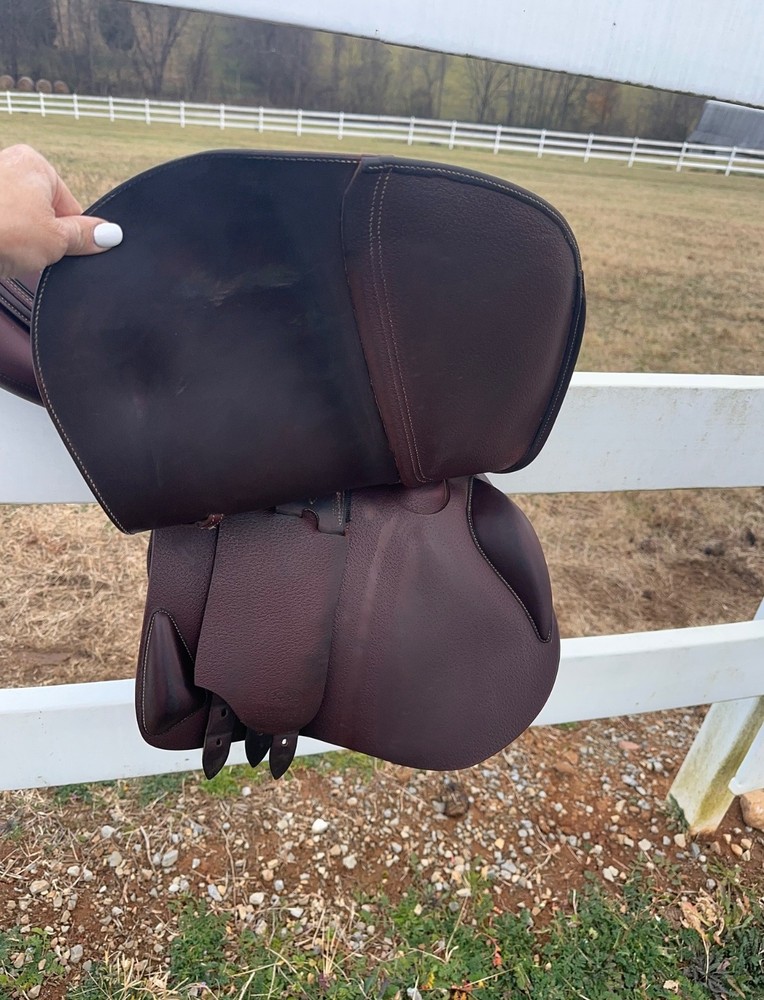 Devecoux Barritz 2AA Med Tree Butter Soft Excellent Condition