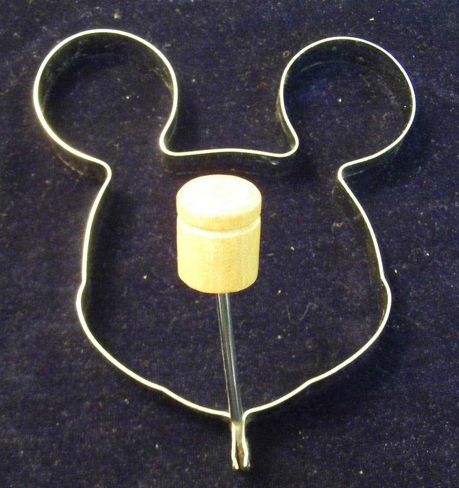 Disney Mickey Mouse Egg Ring