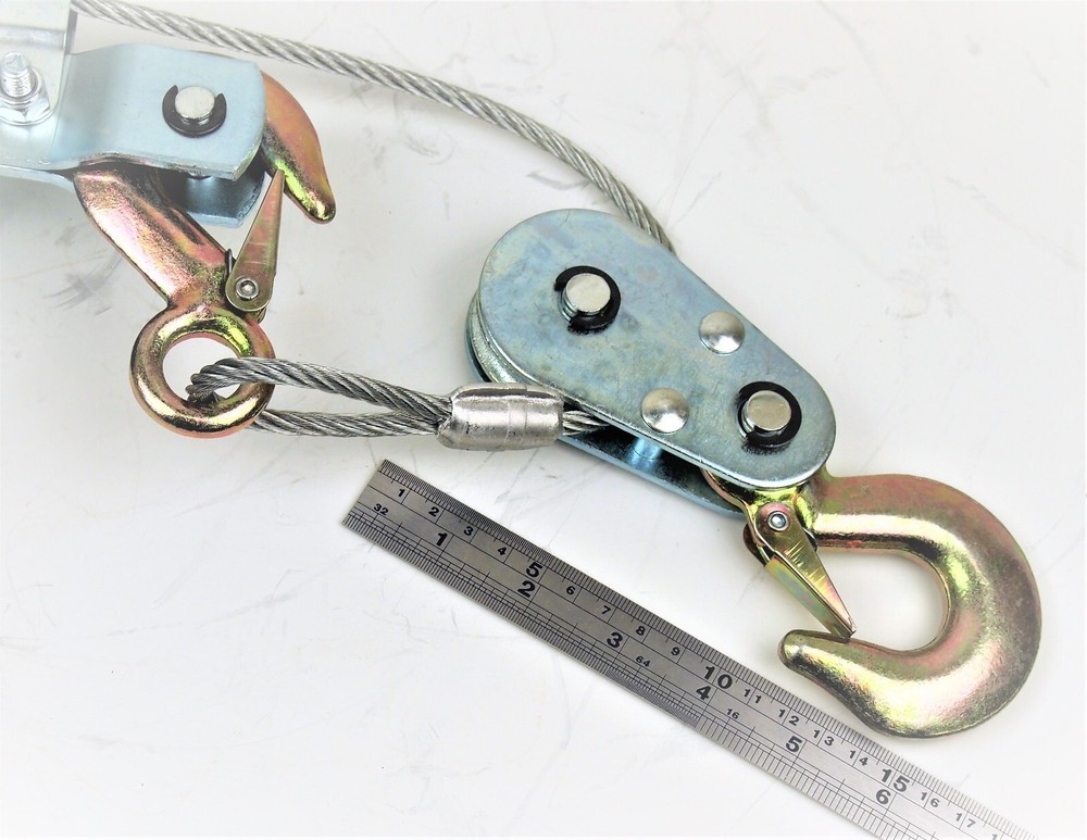 4 Ton H.D. Hand Cable Puller 3 Hooks Pulling Come A Long Gear Steel Cable