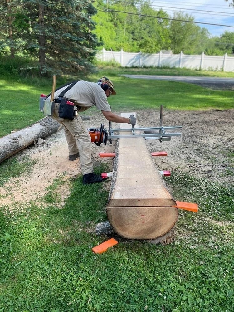 Adjustable Chainsaw Mill for Gas-Powered Saws - Versatile 14-36" Compatibility