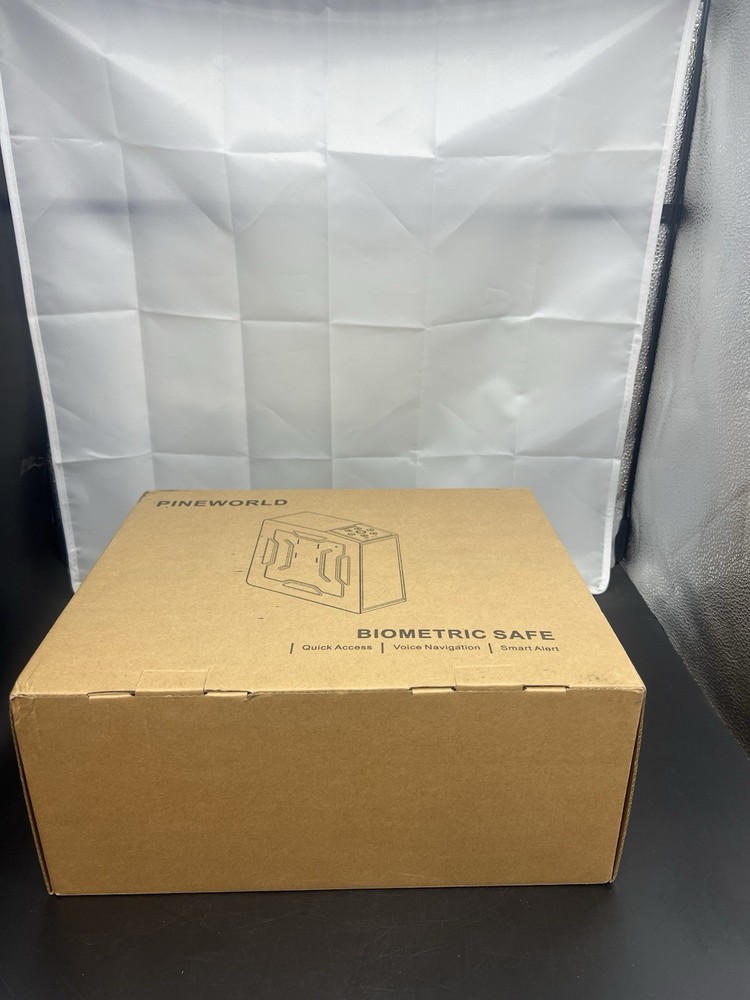 Pineworld Biometric Safe