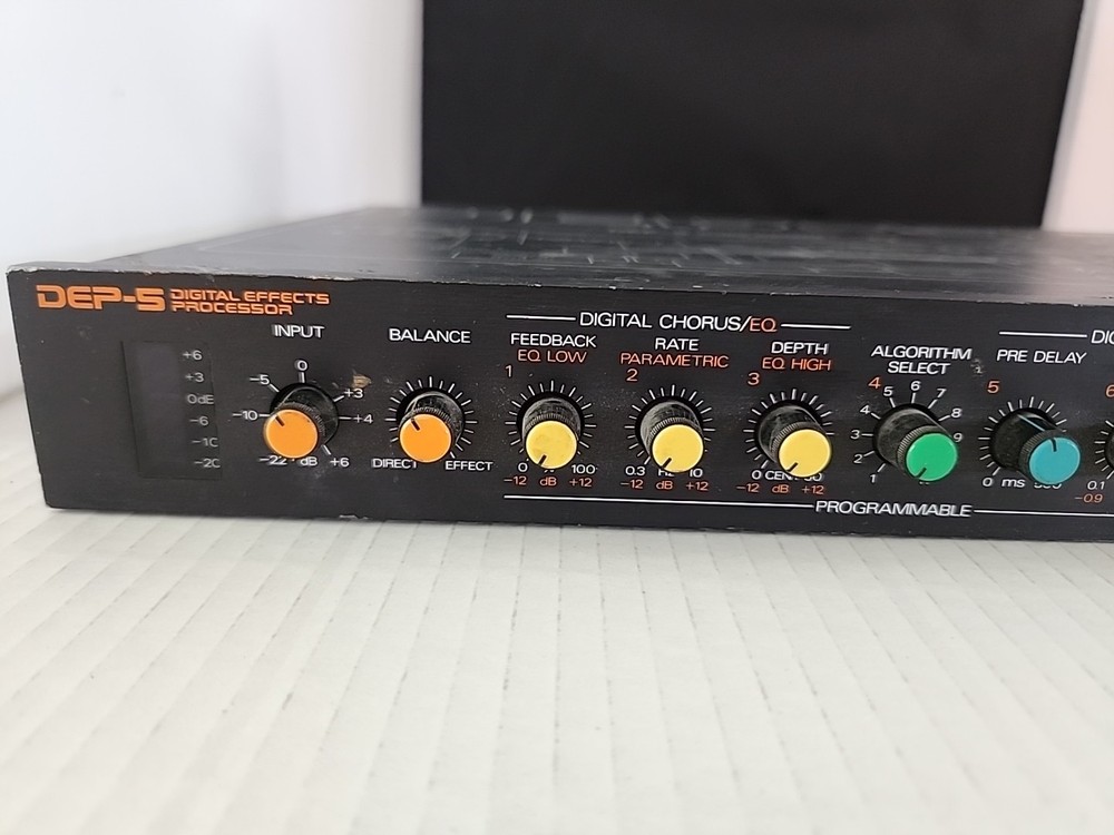 Roland Dep-5 Digital Effects Processor - Black (powers on but untested)