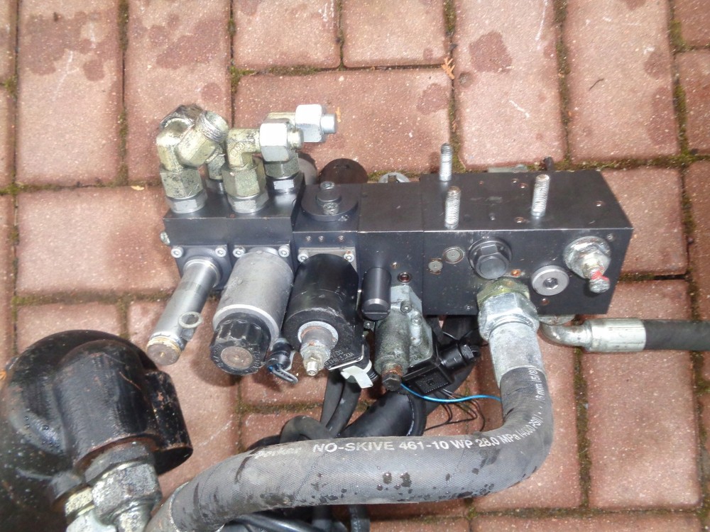 Hawe distributor 7785010/2 SK 7758-ST used