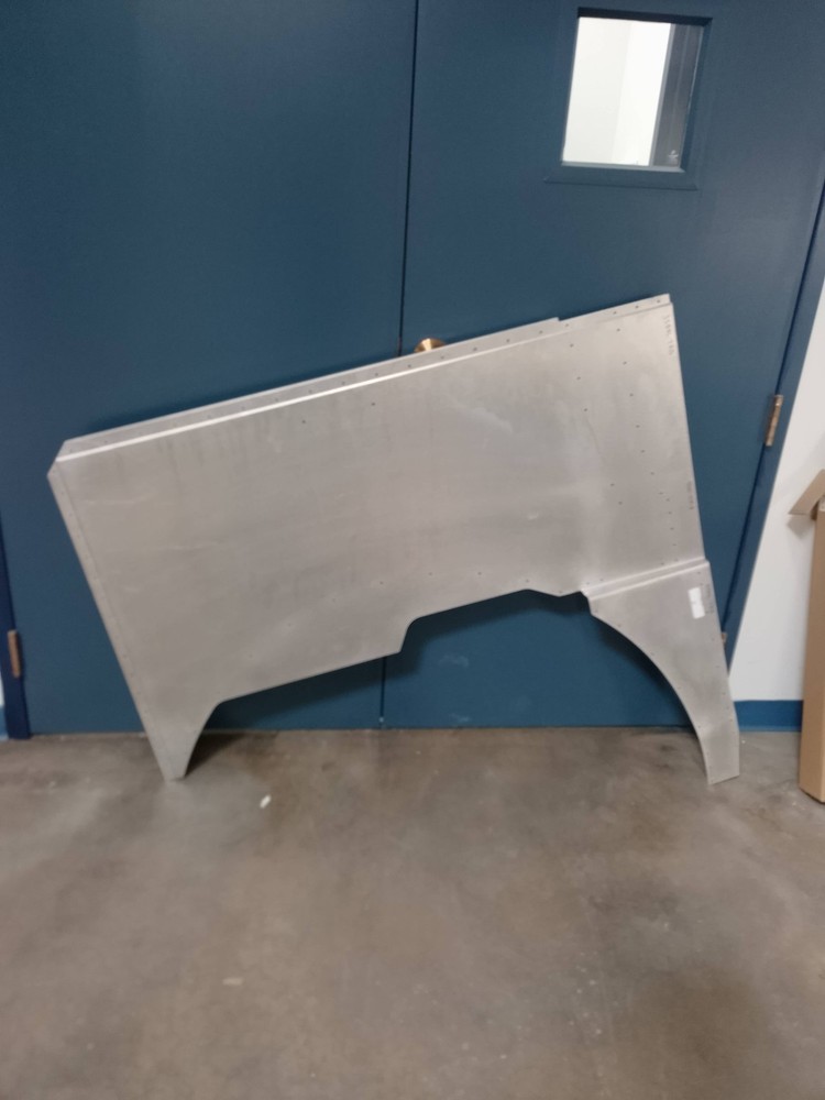 DAMAGED Peterbilt 379 Short Hood Side Panel - Right