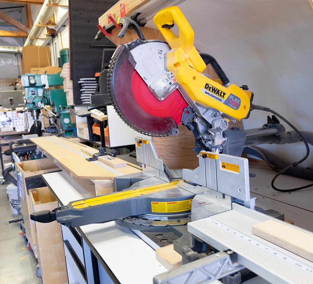 FastCap Crown Stop Fence