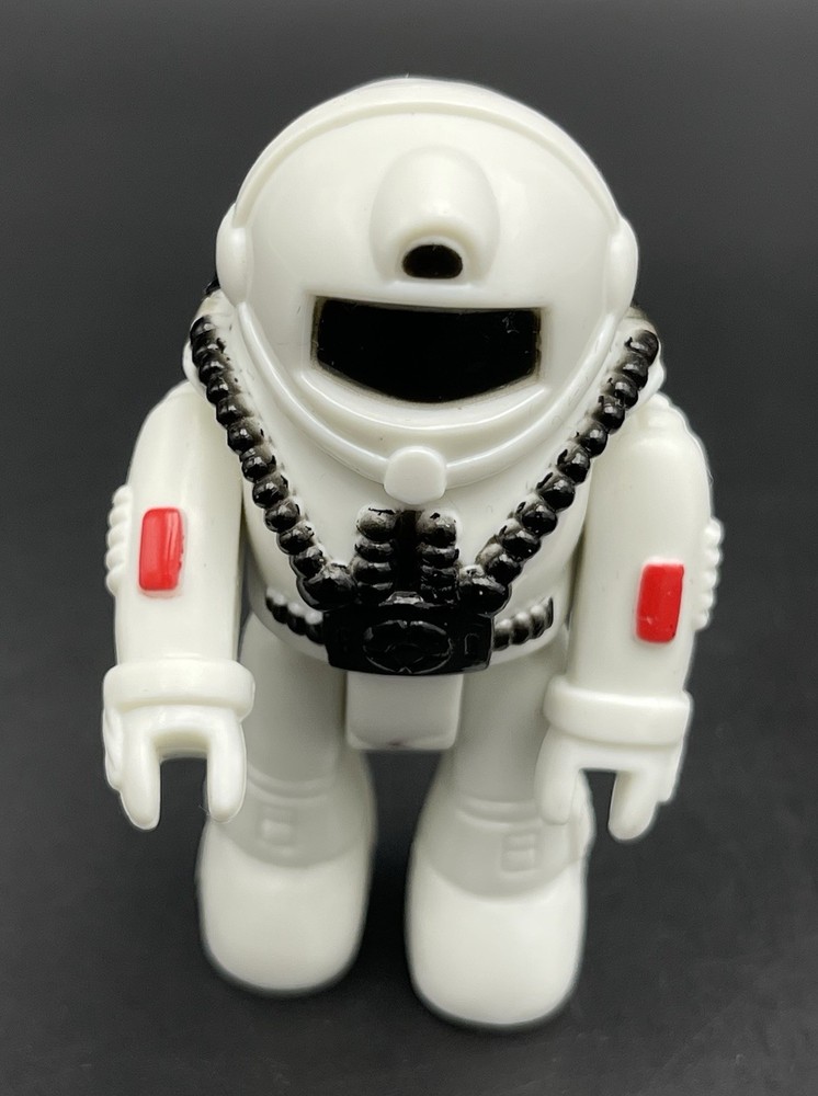 2000 Space Voyagers Set: Space Shuttle Orbiter Replacement Astronaut